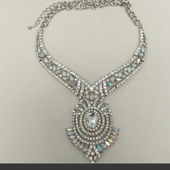 Aurora rhinestone pageant necklace - Picture 4 of 4